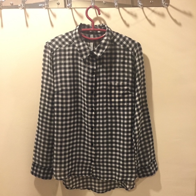 Kemeja kotak kotak stradivarius