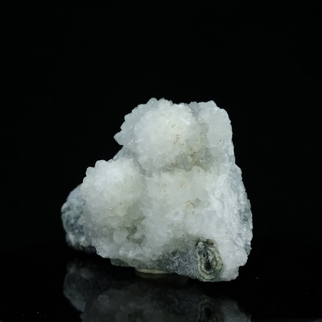 Natural Chalcedony Quartz Cluster Crystal MC00374