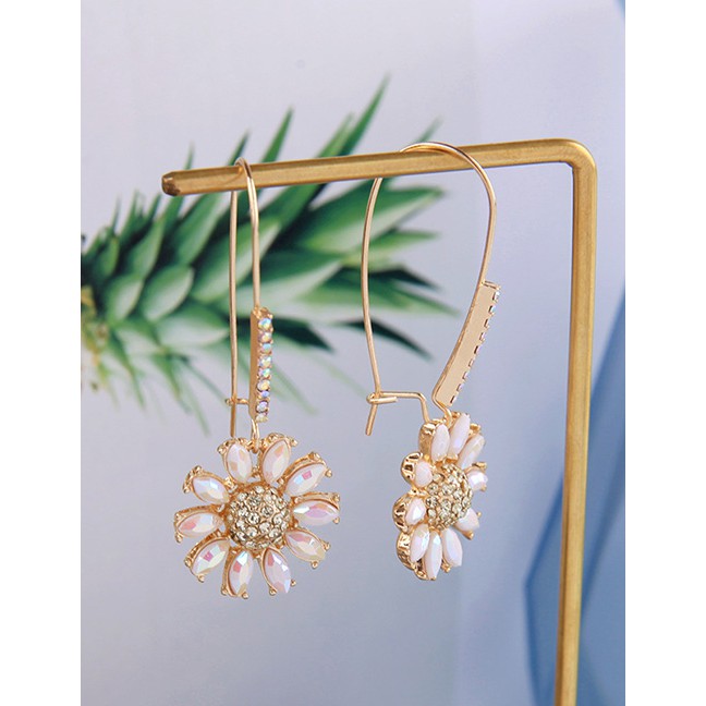 LRC Anting Gantung Fashion White Flower Earrings F80711