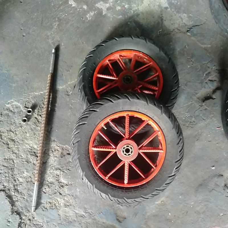 roda gerobak ukuran 12 an velg bekas ban scoopy ruji silang merah roda gledekan roda bantu gerobak