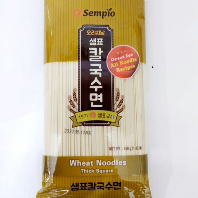 

Sempio Wheat Noodles Thick Square 650gram*