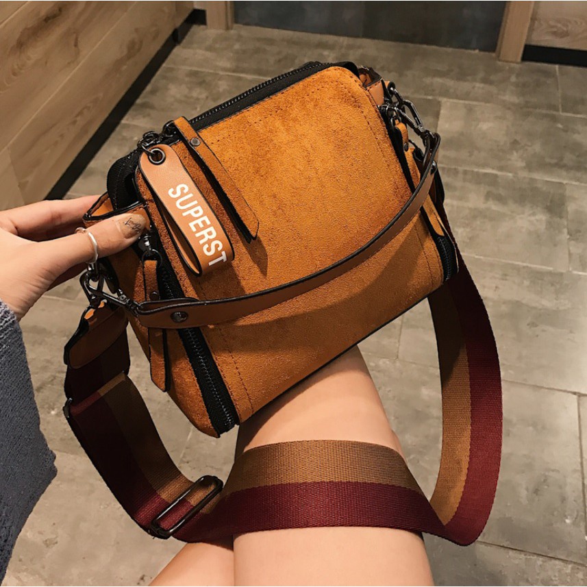 TAS SELEMPANG WANITA BAHAN BLUDRU KUALITAS IMPORT GROSIR TAS BATAM CEWEK BRANDED FASHION KOREA BAGUS