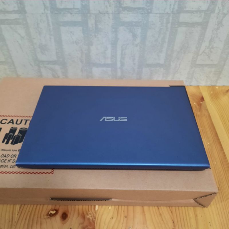 Laptop asus Vivobook A412D Amd Ryzen 3-3200U Ram 4Gb SSD 256Gb/HDD 1TB Amd Radeon Vega 3 Keyboard backlight