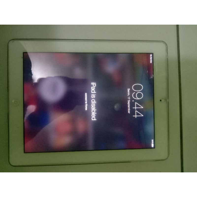 Tablet Apple iPad 2 Ram 64 GB Normal..Minus  Terkunci