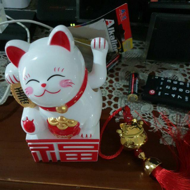 Lucky Cat Baterai / Pajangan Kucing Hoki / Pajangan Manekineko /