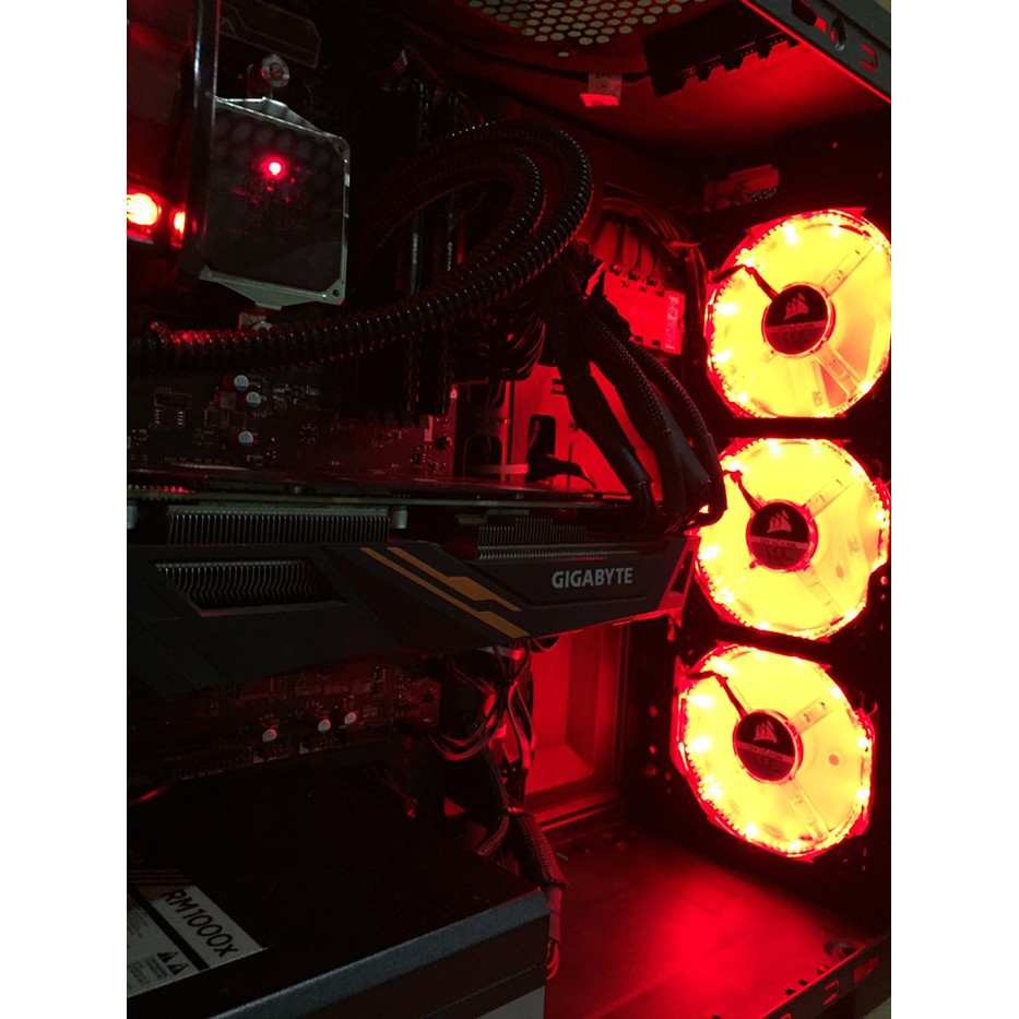 Komputer PC Gaming AMD Ryzen 5 2600 RX Vega 64