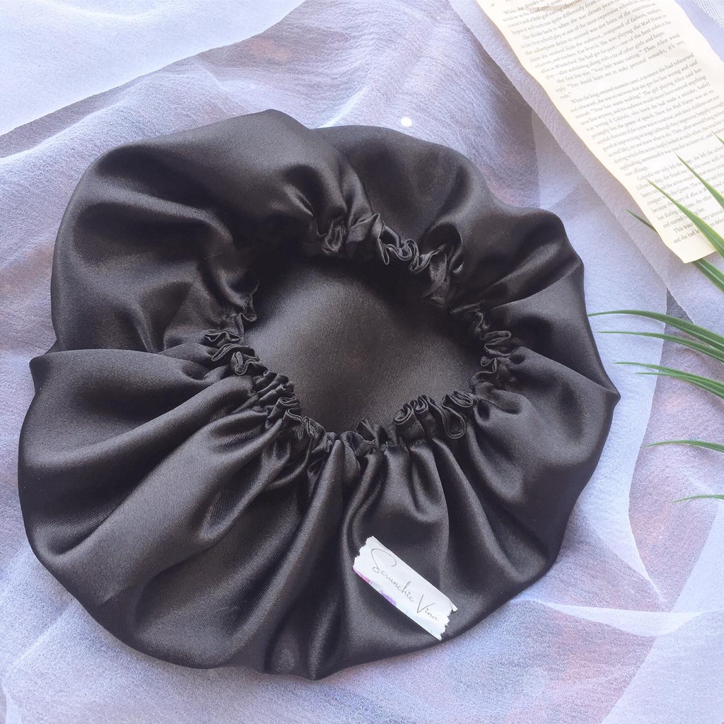 BONNET RATU CASTLE BLACK BAHAN SATIN BERSERAT BONNET HAIR BONNET PERAWATAN RAMBUT AKSESORIS RAMBUT