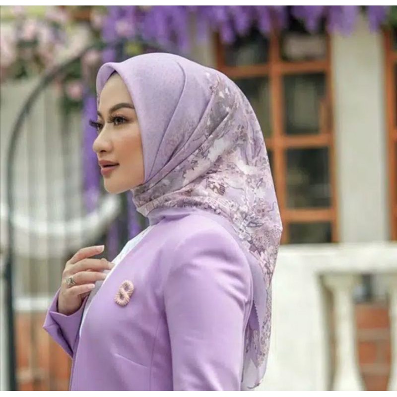 SALE Buttonscarves New York Reborn Collector edition Lilac