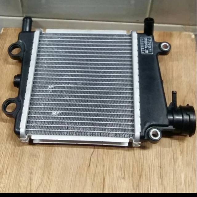 Rsdiator yamaha nmax . N-max