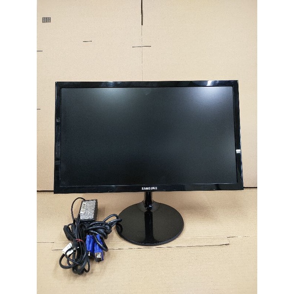 MONITOR SAMSUNG 19 INCH WIDE.LED.MULUS.BERGARANSI