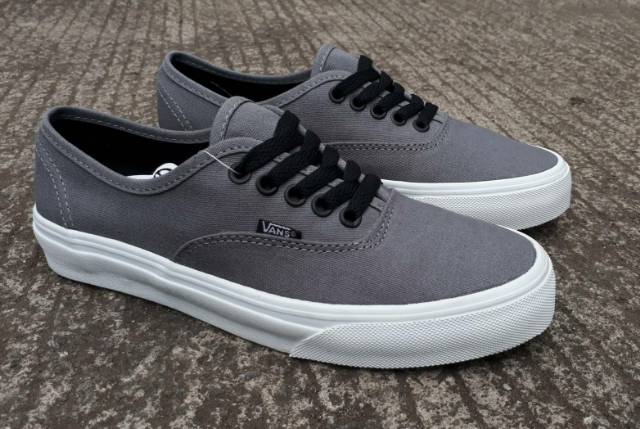 READY STOCK  PREMIUM BNIB  MADE IN CHINA  WAFFLE ICC VANS AUTHENTIC GREY/WHITE SIZE : 39/40/41/42/43
