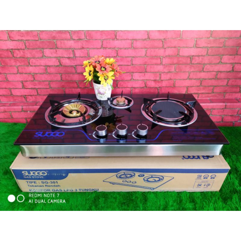 Kompor gas 3 tungku kaca Suggo SG-301