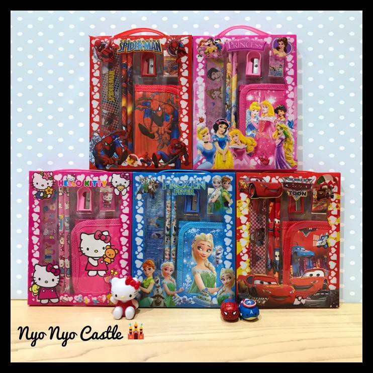 

BANTING HARGA STATIONARY SET ALAT TULIS DOMPET PRINCESS FROZEN KITTY CARS SPIDERMAN PAKET ALAT TULIS
