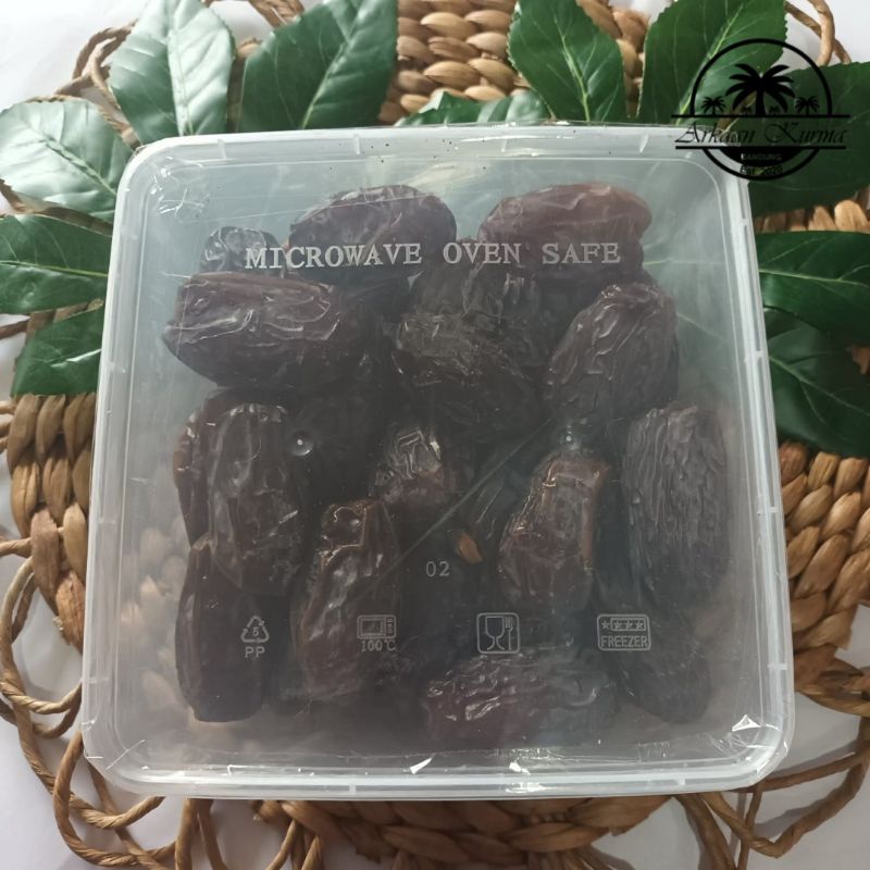 

Kurma Medjol/Jumbo/ Kurma Nabi/ Kurma Rasul/ Oleh Oleh Haji dan Umroh/ Makanan Khas Timur Tengah