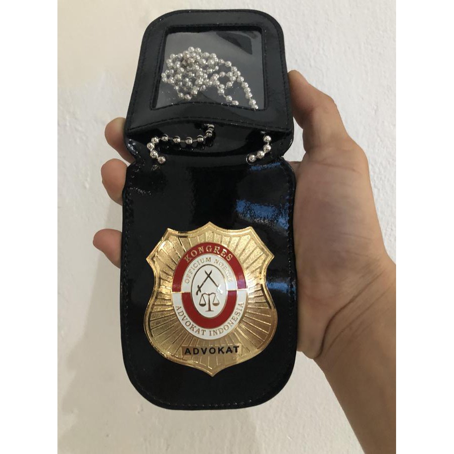 

NAME TAG ID CARD DOMPET KALUNG LENCANA KAI KONGRES ADVOKAT INDONESIA