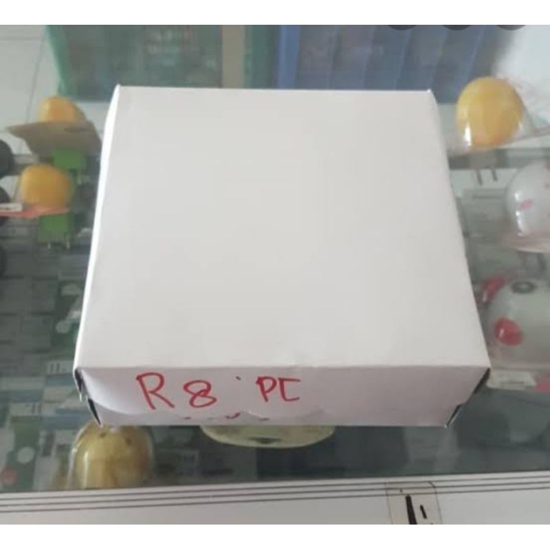 R8 PUTIH POLOS 350GR / DUS KOTAK NASI / KUE

