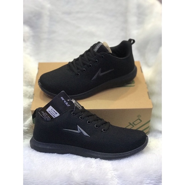 Sepatu sneakers ANDO LIAM &amp; IRVINE EVALD SZ 39-43