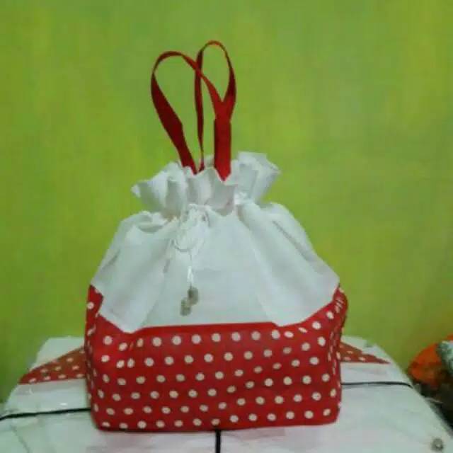 

Tas hajatan spounbond sovener syukuran serut polkadot 22