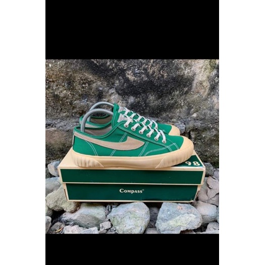 compass vintage low 40