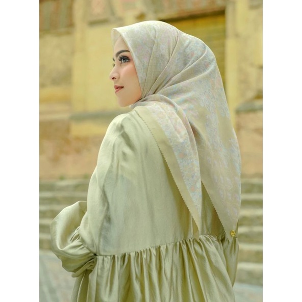 Buttonscarves Granada series Cream Tan (Voal)