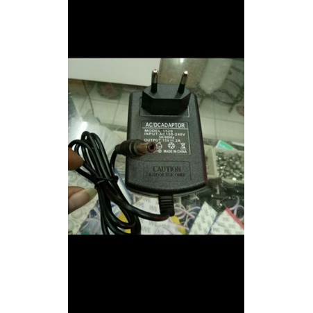 adaptor dc 15v 2a input ac 100-240v