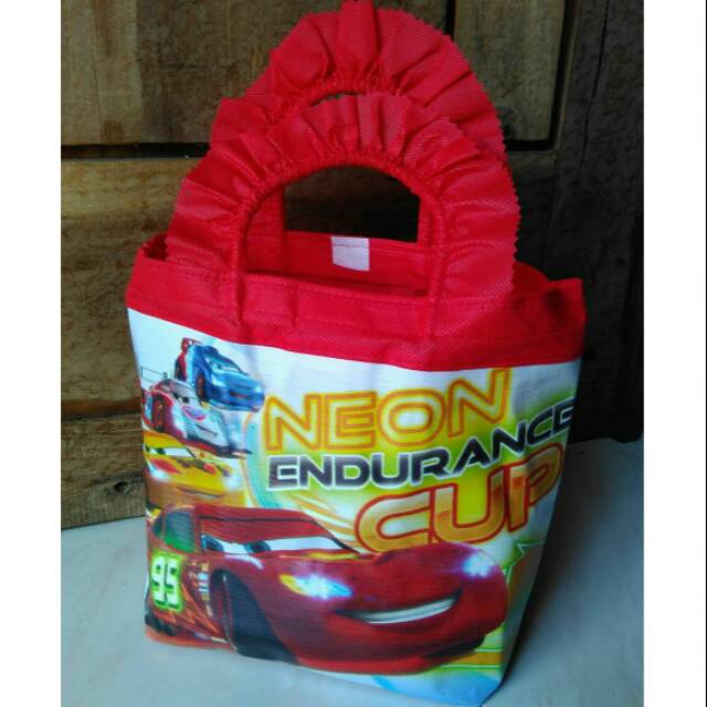 

TAS KARTUN PEGANGAN RENDA KARAKTER CAR MC QUEEN | TAS SOUVENIR ULTAH ANK | TAS KADO | TERMURAH | PR3