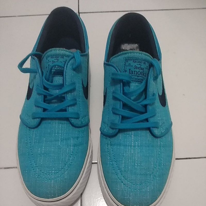 stefan janoski cnvs