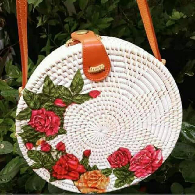 

Tas rotan lukis