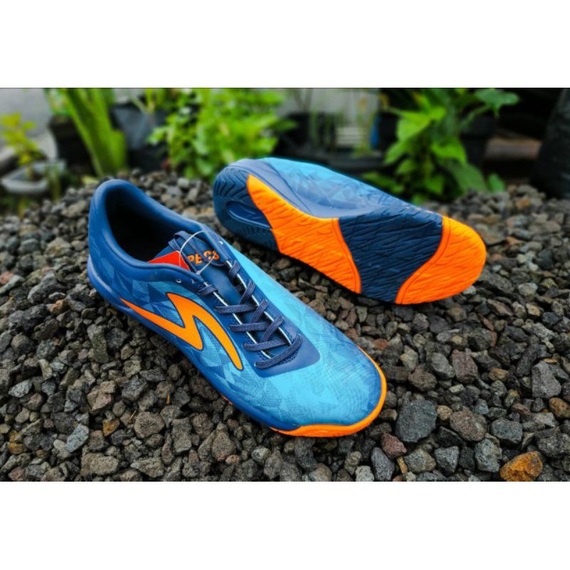 SPECS SWERVO DYNAMITE IN BLUE