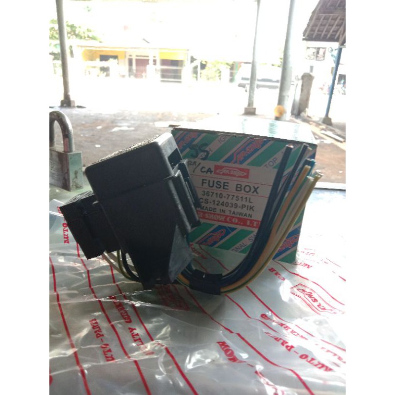 FUSE BOX / BOX SIKRING T120 SS / FUTURA KARBU 12V