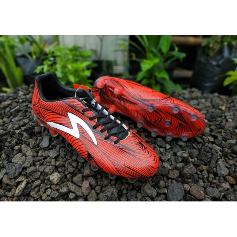 SPECS BARRICADA ULTRA FG EMPEROR RED