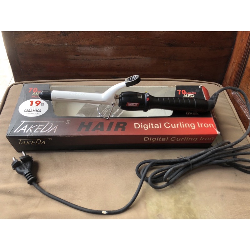 Preloved Takeda Hair Curling Iron