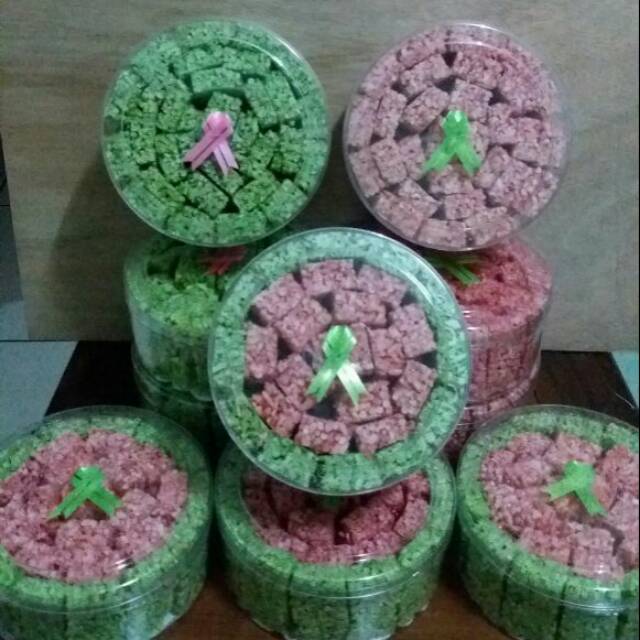 

Makanan kering Tengteng Betawi