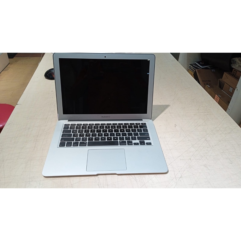 ORIGINAL MACBOOK AIR 2017 MQD42 intel core i5 1.8 gz 8GB SSD 256 TERLARIS