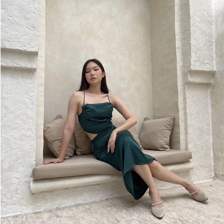 [ Bali Ed ] Soleil Backless Dress / Dress Satin Wanita
