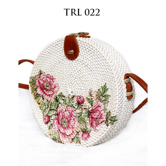 

The Ziel Tas Rotan Bali Bulat Diameter 20cm Lukis Decoupage Motif Bunga TRL022