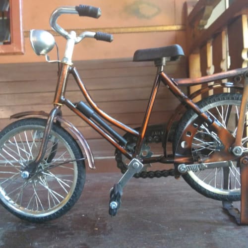 Miniatur Sepeda Onthel Cewek / Miniatur Sepeda Jawa - Sepeda Onthel Murah