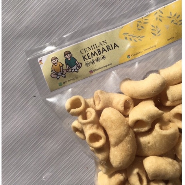 

Snack/Cemilan/Keripik Makaroni Jumbo 60gr Kembaria Original/Pedas.