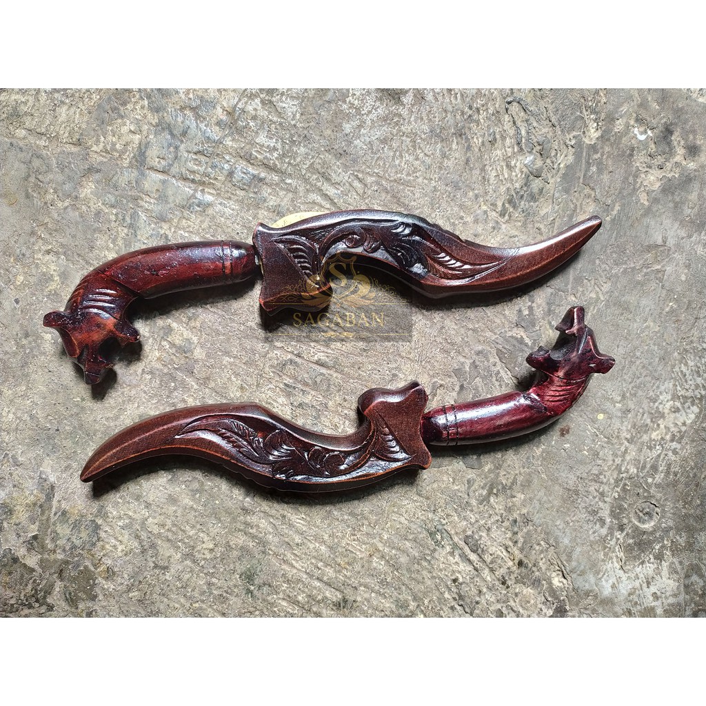 kujang kuningan kecil