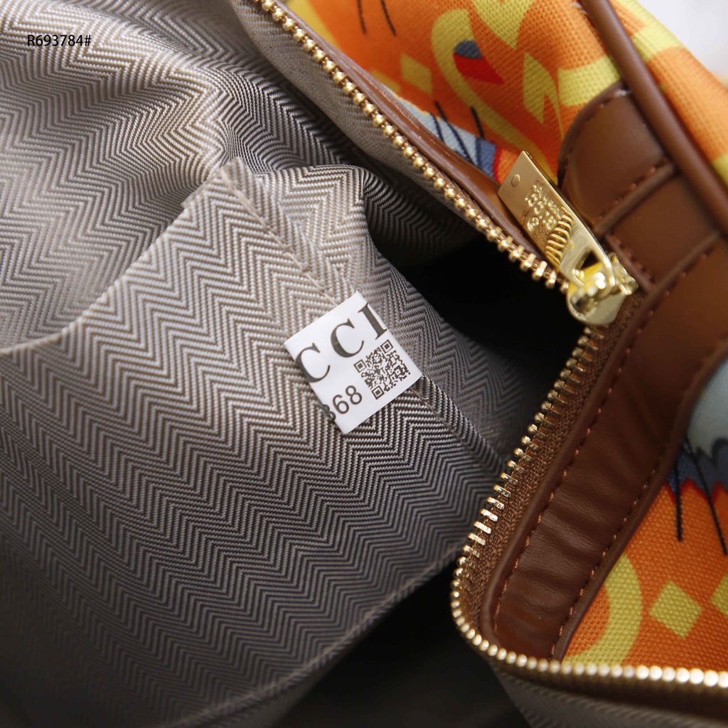 GC 100 Travel Bag Gold Hardware R693784