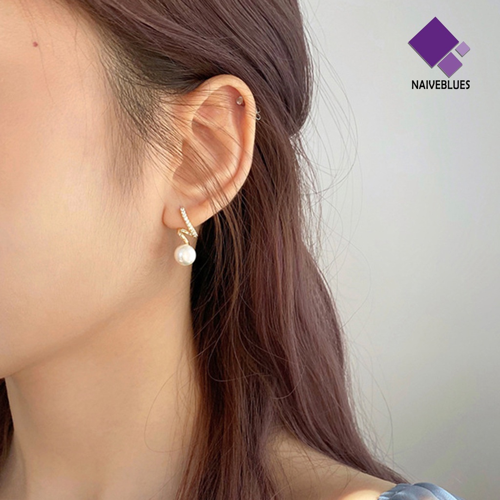 1 Pasang Anting Stud Berlian Imitasi Gaya Korea Untuk Hadiah