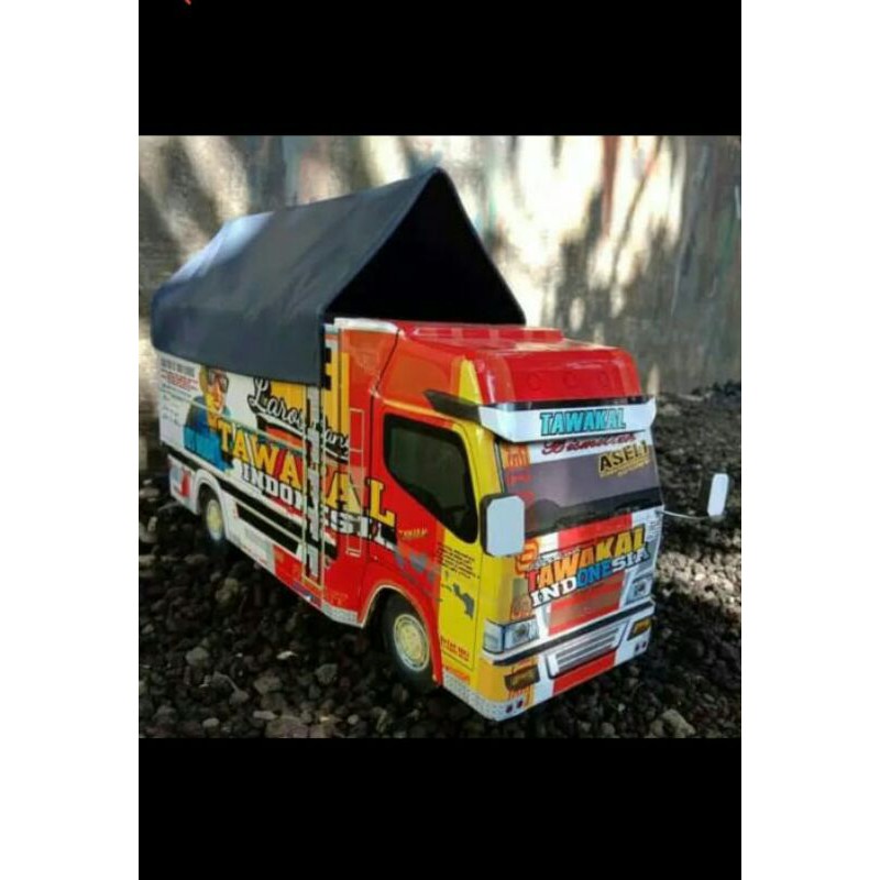 Miniatur Truk Tawakal Indonesia Lampu Terpal