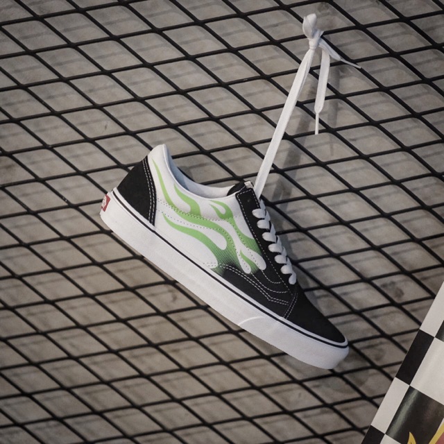 Vans OldSkool Flame Black/True White