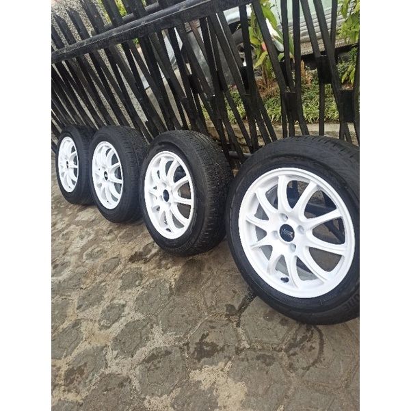 4 velg R15 PCD 100+Ban 185/65 agya ayla vios jazz yaris sigra calya datsun sirion civic mobilio freed city