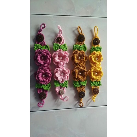 konektor rajut bunga