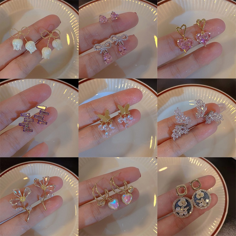 Anting Tusuk Bahan Alloy Bentuk Hati / Kupu-Kupu / Bunga Hias Mutiara / Berlian Imitasi Untuk Wanita Butterfly