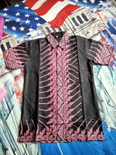 Batikcouple.id (batik Couple Keluarga Sania Modang Pink)