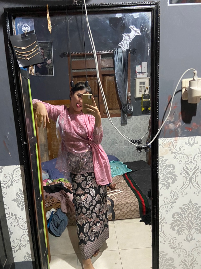 Maura Couple - Sania Ruffle Batik Couple Ori Ndoro Jowi Garansi Termurah Shopee - Batik Brokat