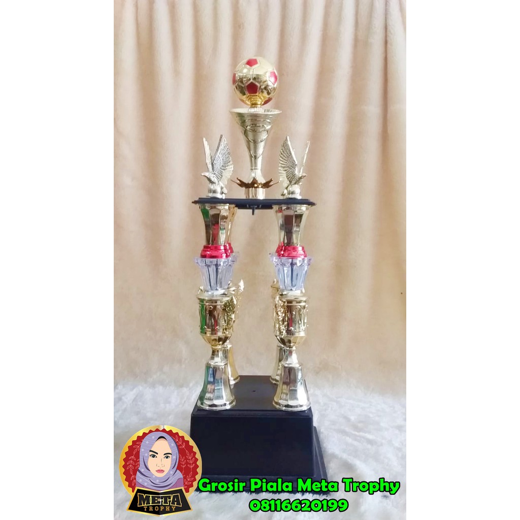 PIALA KAKI 4 JUARA UMUM PIALA BERGILIR SEPAK BOLA