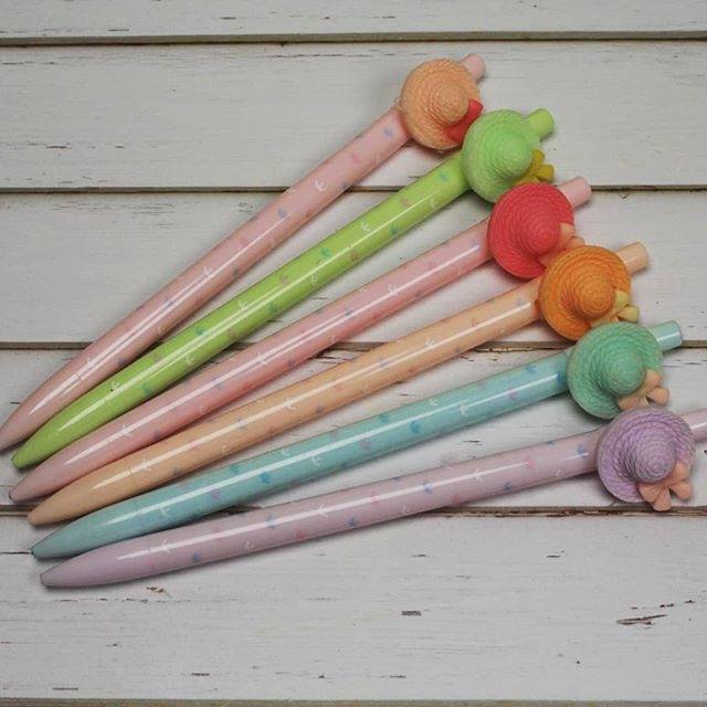 

Pensil Mekanik Unik Karakter Topi Pantai